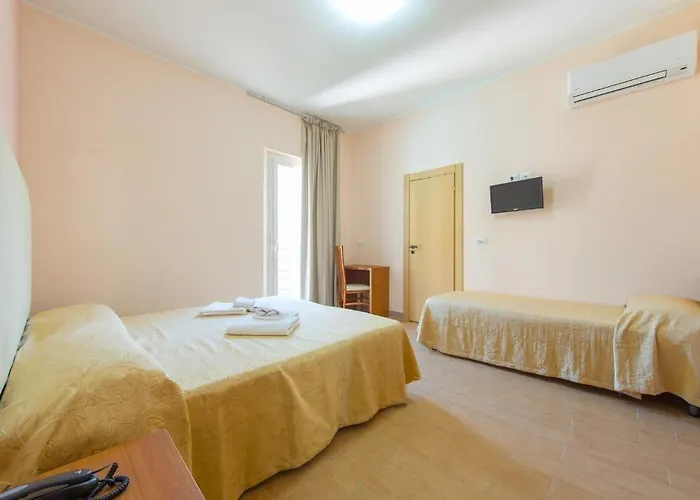 Hotel Adria Nuova 3*
