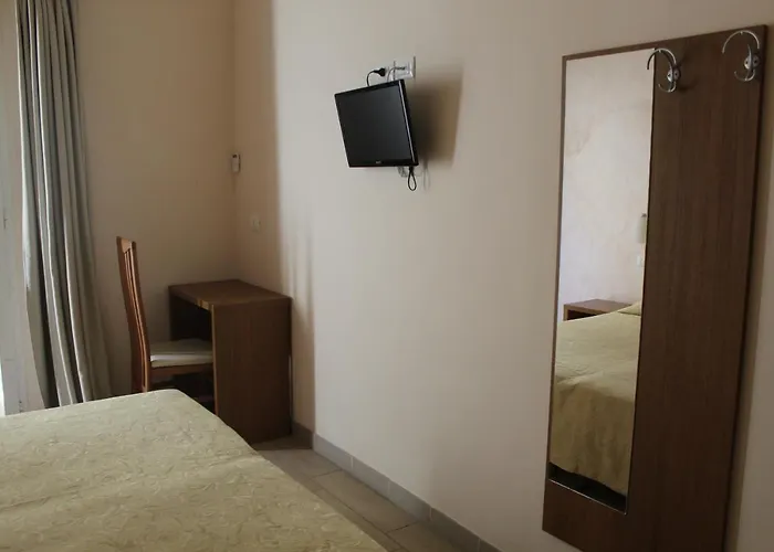 Adria Nuova 3*